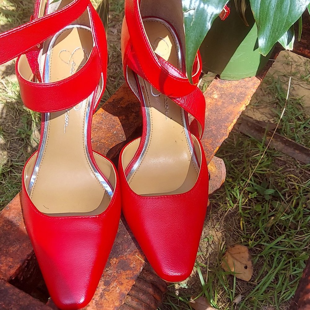 Jessica Simpson Pointed Toe Heels. Velcro Ankle Strap. Red. 7.5